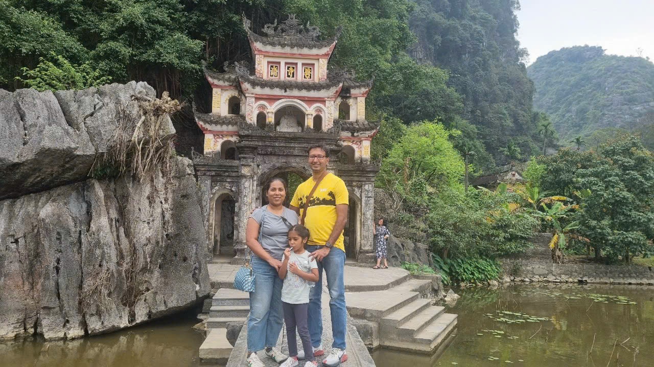 Binh DOng Pagoda is good for families with kid 