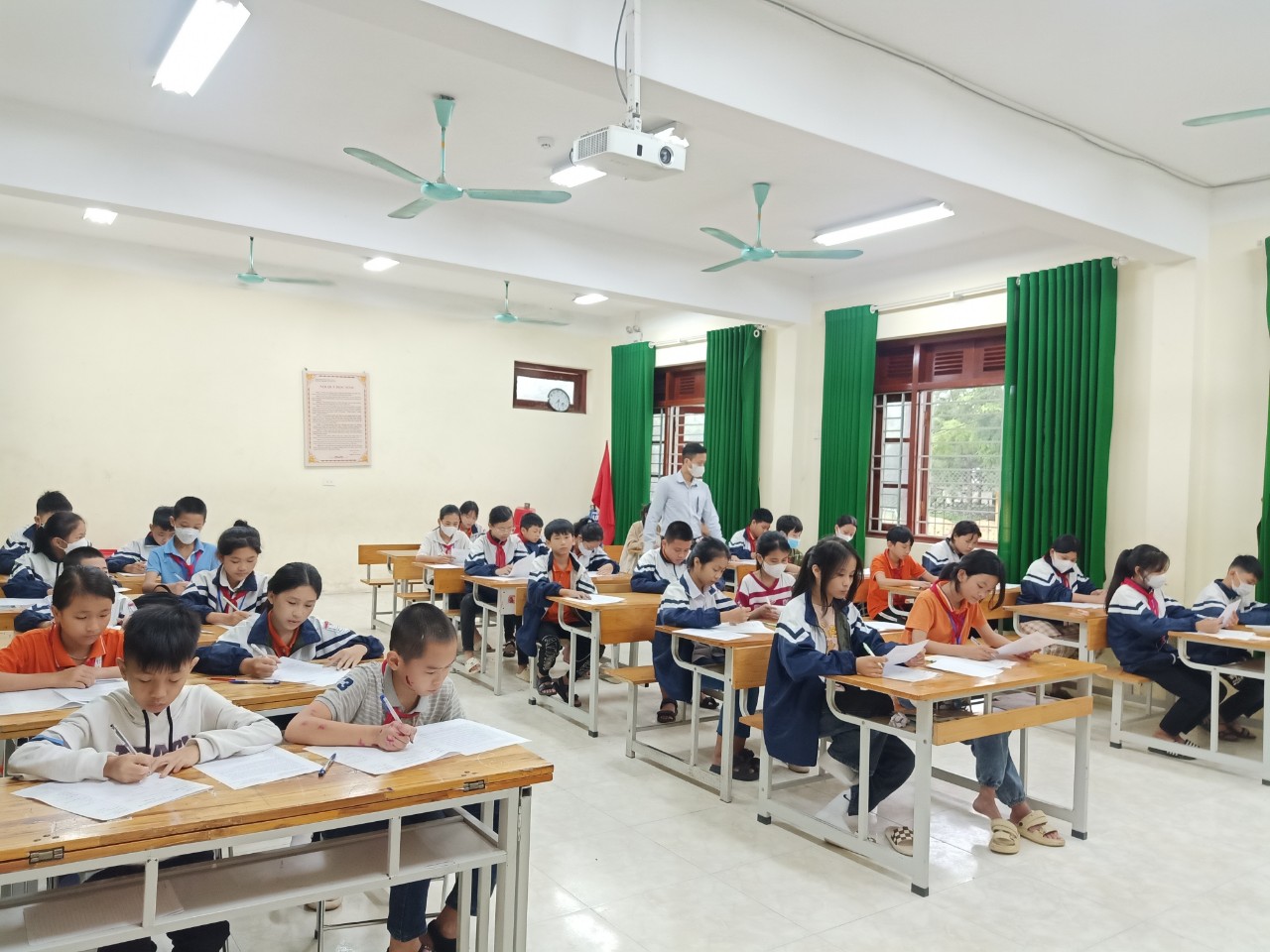 Trường TH&THCS Tân Quang tổ chức thi Học kỳ II năm học 2022 – 2023